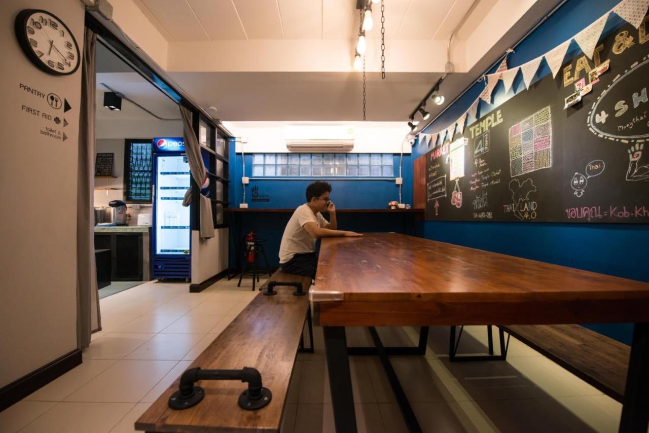 4Share Hostel (Adults Only) Bangkok Exterior photo
