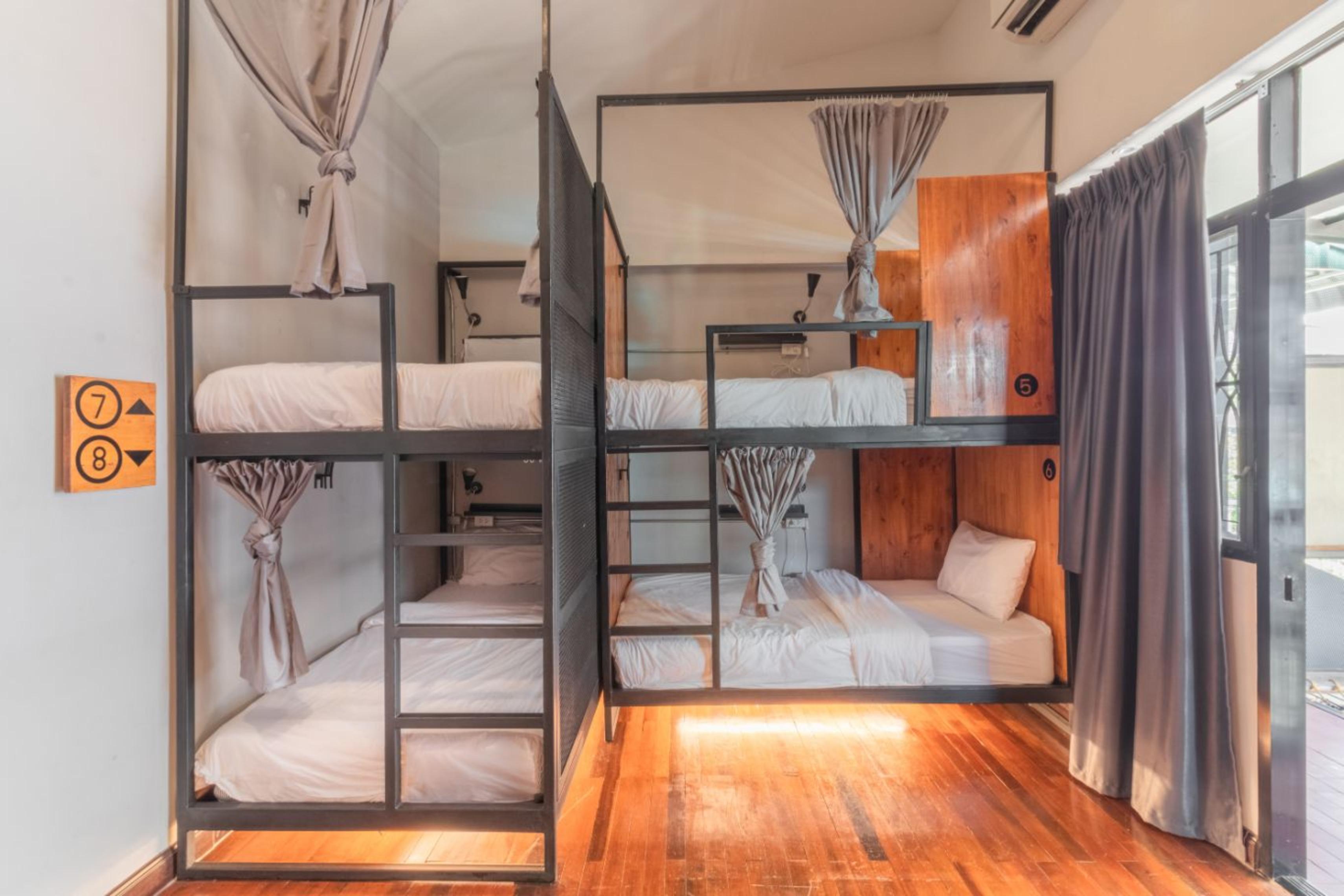 4Share Hostel (Adults Only) Bangkok Exterior photo