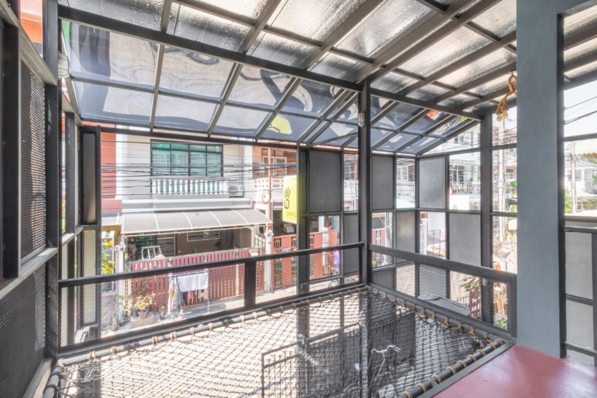 4Share Hostel (Adults Only) Bangkok Exterior photo